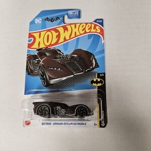 Batman Arkham‎ Asylum Batmobile 2021